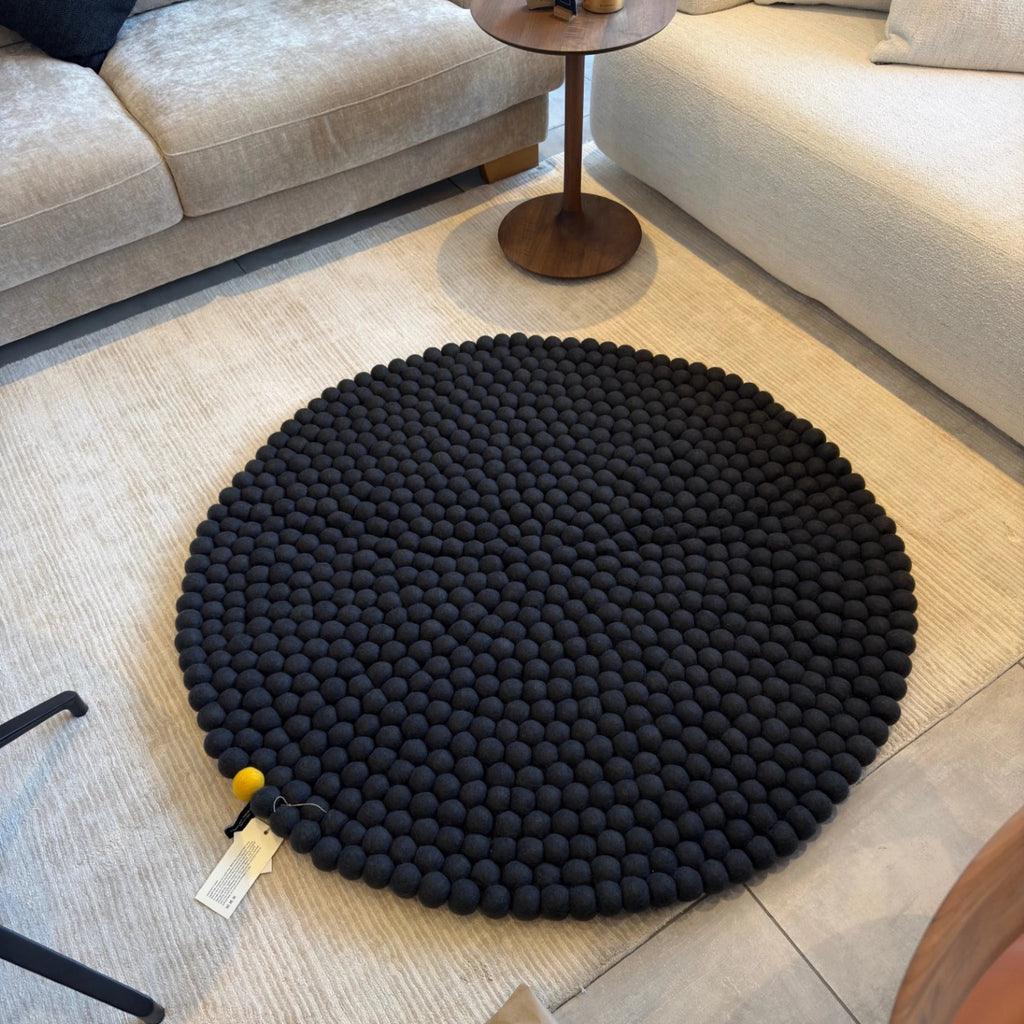 ANTHRACITE BIG ONE Round Felt Ball Rug 120cm - OUTLET