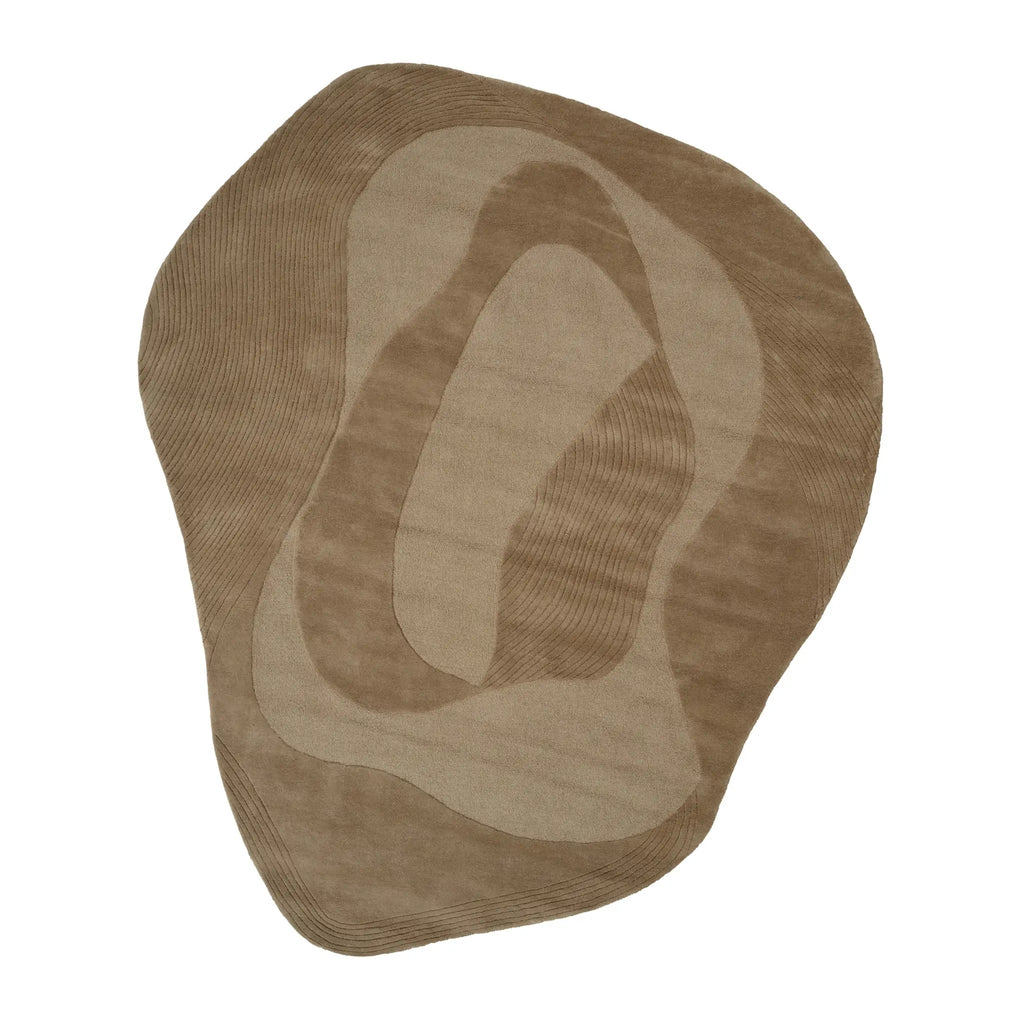 KINDLE POETRY Wool Rug – Organic Shape in Amber - Linie Design | Milola