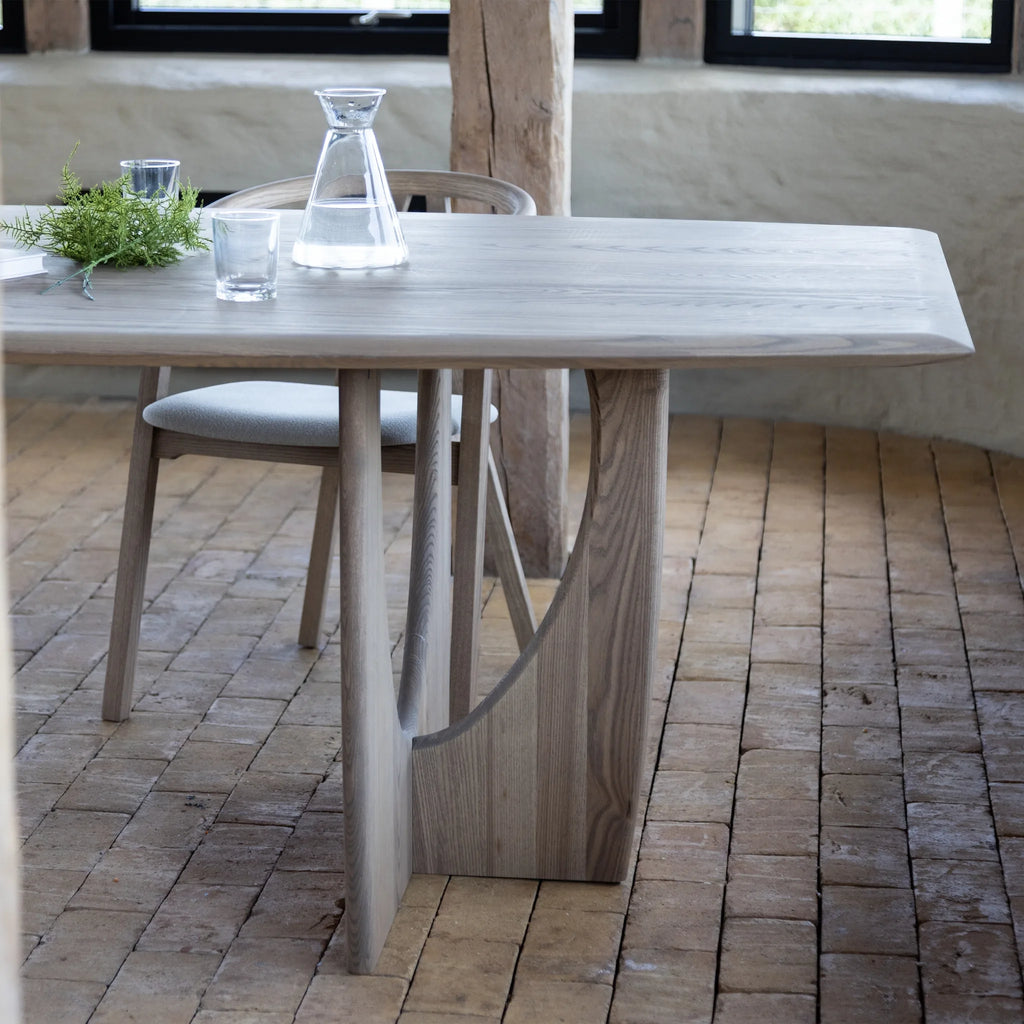 LONGBOAT Extendable Dining Table