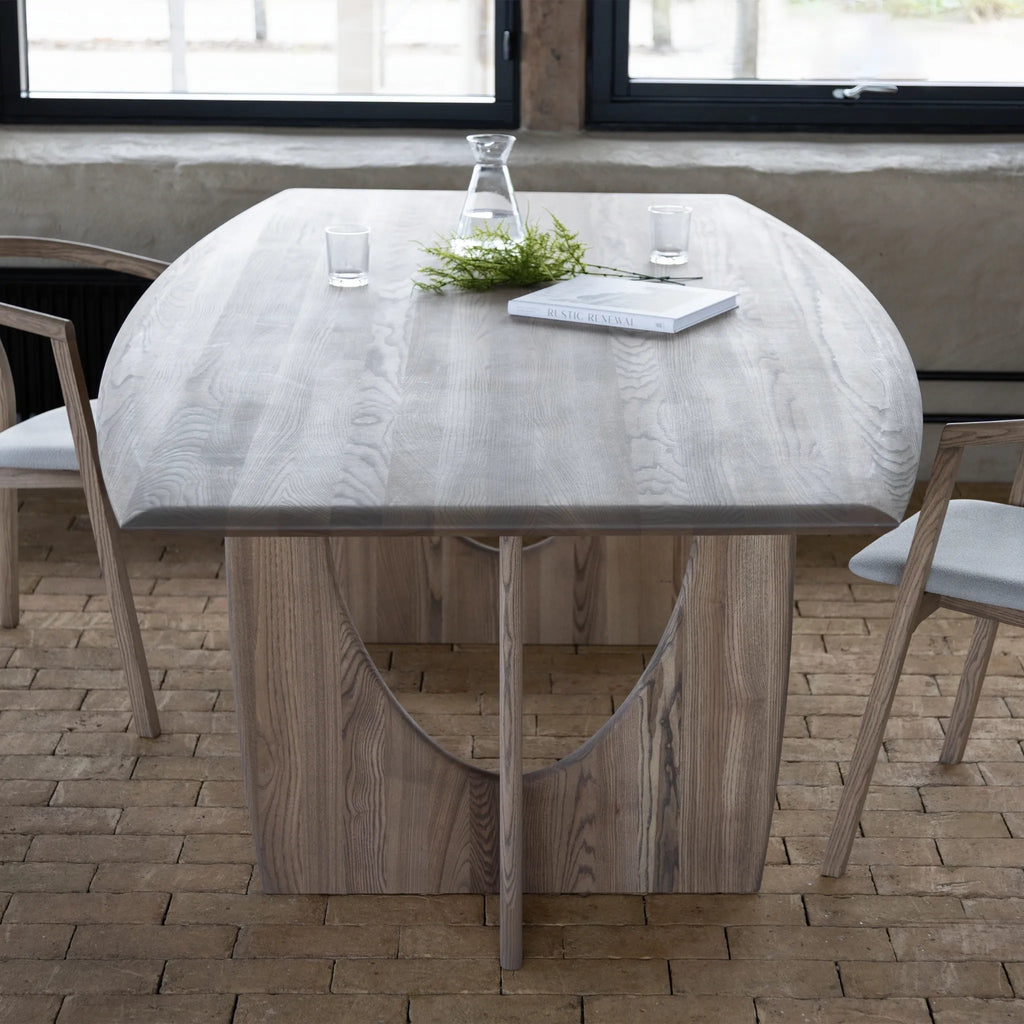 LONGBOAT Extendable Dining Table