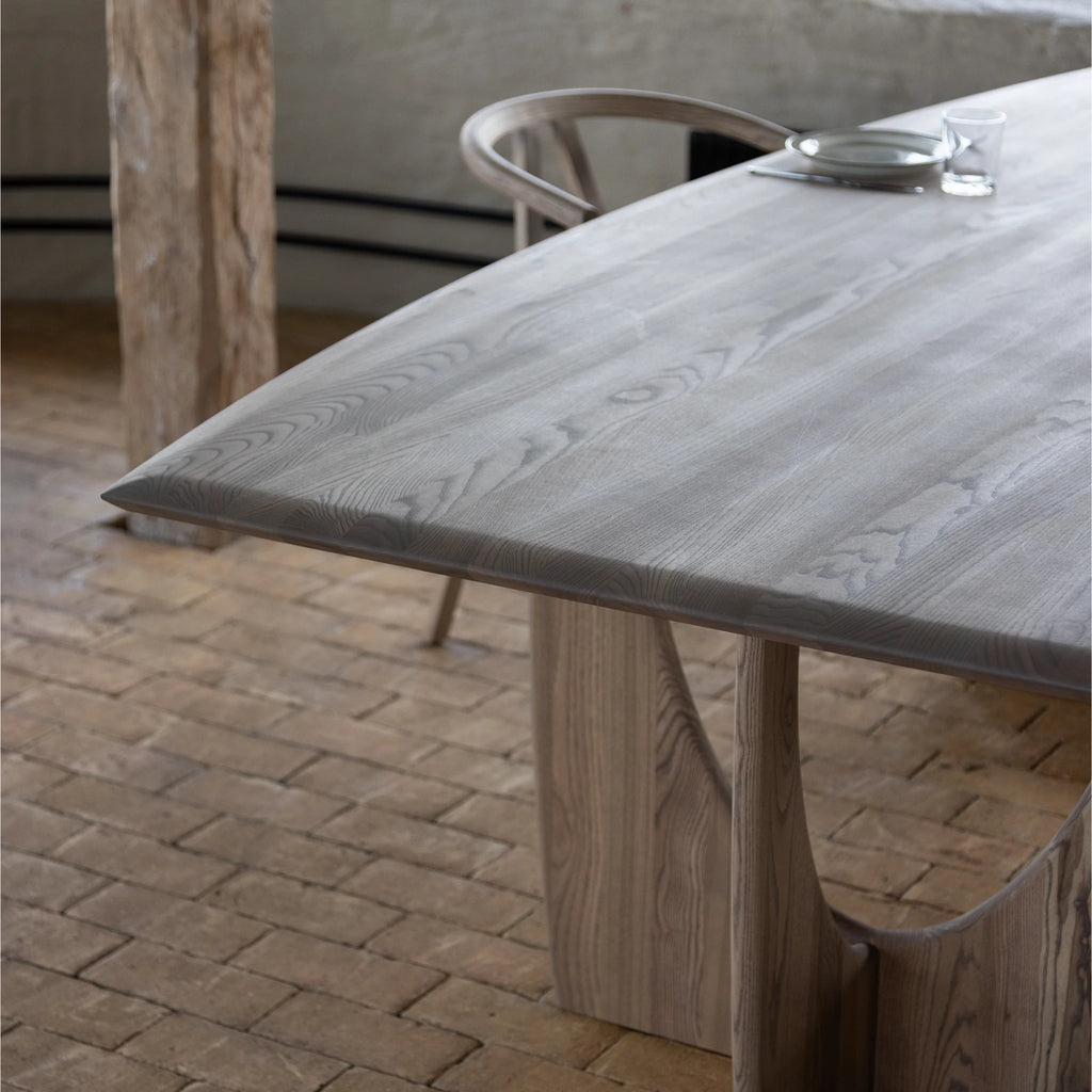 LONGBOAT Extendable Dining Table