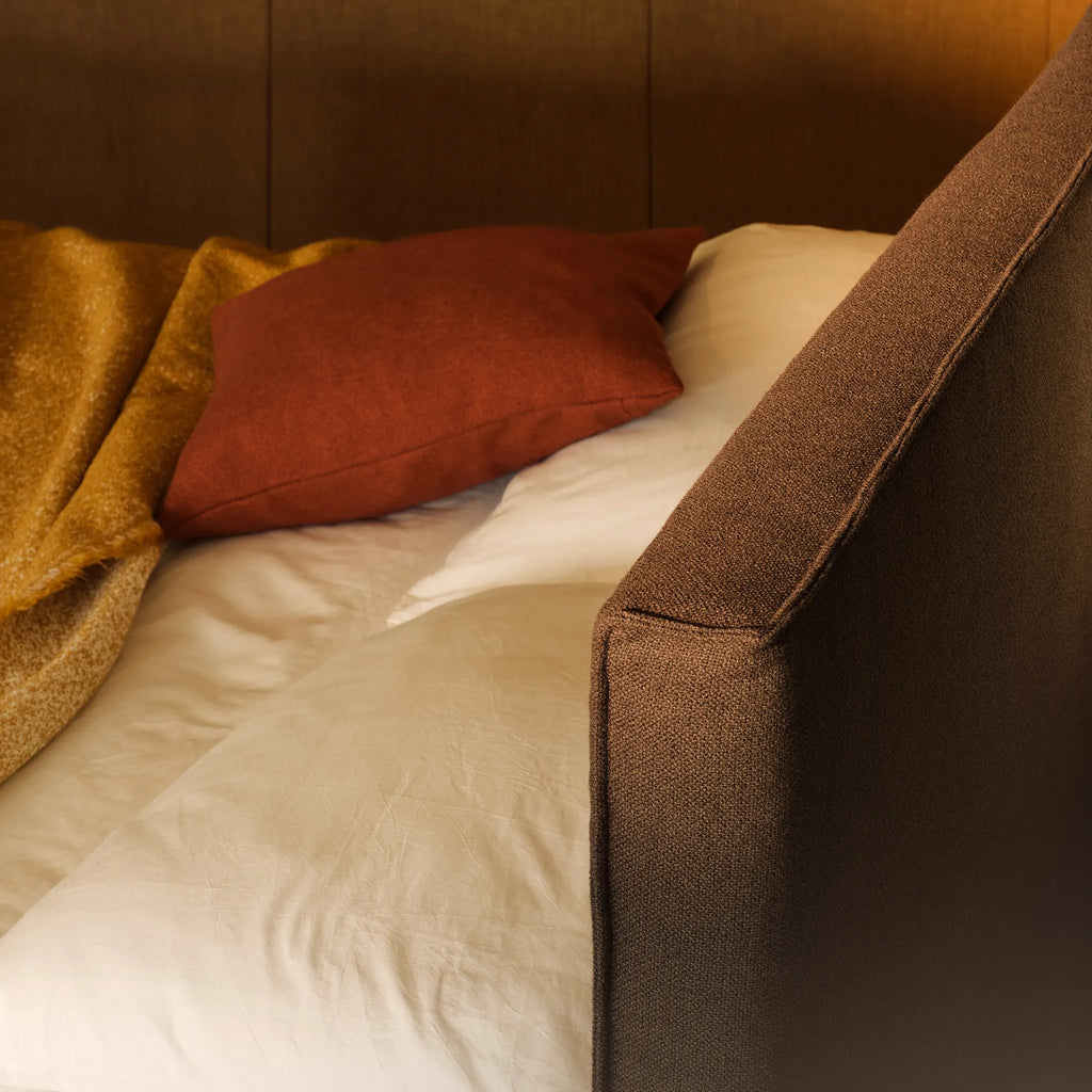 METROPOLITAN Upholstered Bed-Modern Bed - Bolzan | Milola