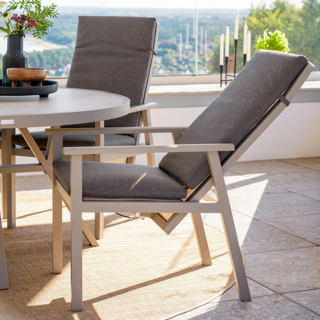 SAMVARO Position Chair in Khaki/Soft Dawn - BRAFAB | Milola