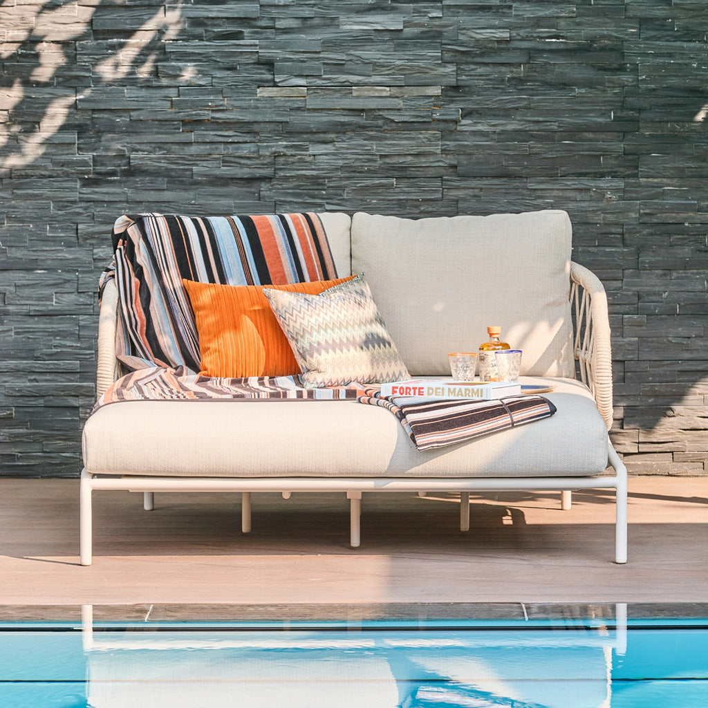 TOSCA Outdoor Daybed by pool from SUNS in Sand showing rope detail - Milola