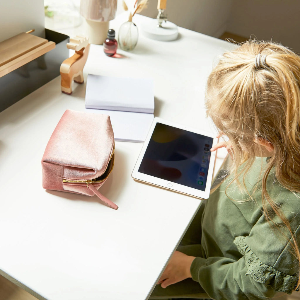 Wooden Desk with Drawer and Storage Stand - Lifetime Kidsroom | Milola